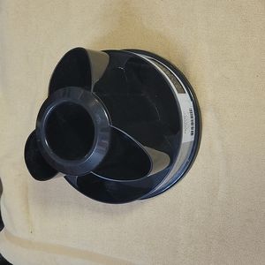 Rotating storage container